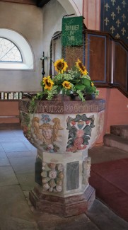 Taufstein in der St. Johannis Kirche